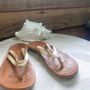 Olukai U’i Sandals. Size 9